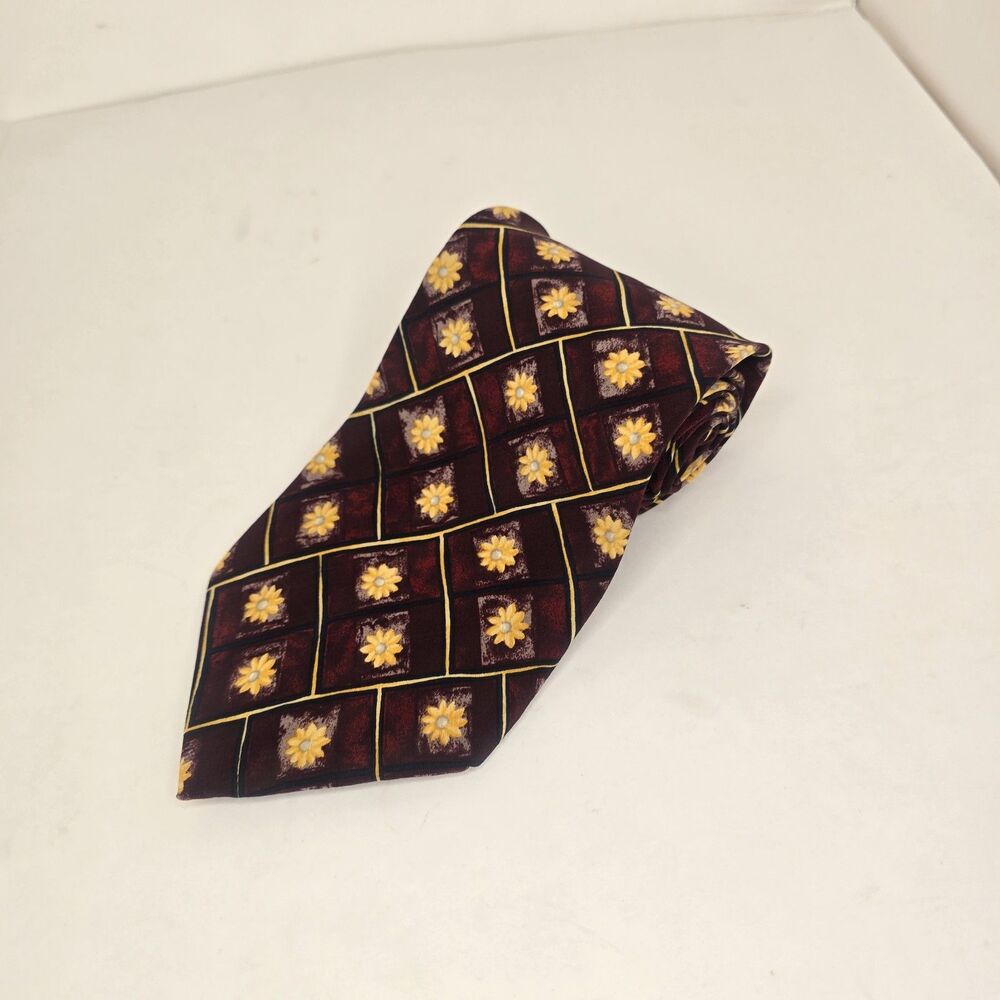 Boss Hugo Boss Men's 100% Silk Made in Italy Burgundy & Gold Floral Neck Tie